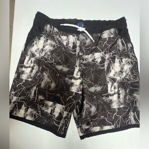 LANDS END BOYS HUSKY SWIMMING TRUNKS 
SIZE XXL (18H-20H).BLACK-GRAY-WHITE
